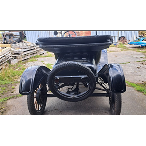 Lot 8

1918 Ford Model T Roadster (Has Later Year Engine)